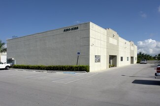 Plus de détails pour 6390-6396 NW 97th Ave, Miami, FL - Bureau à louer