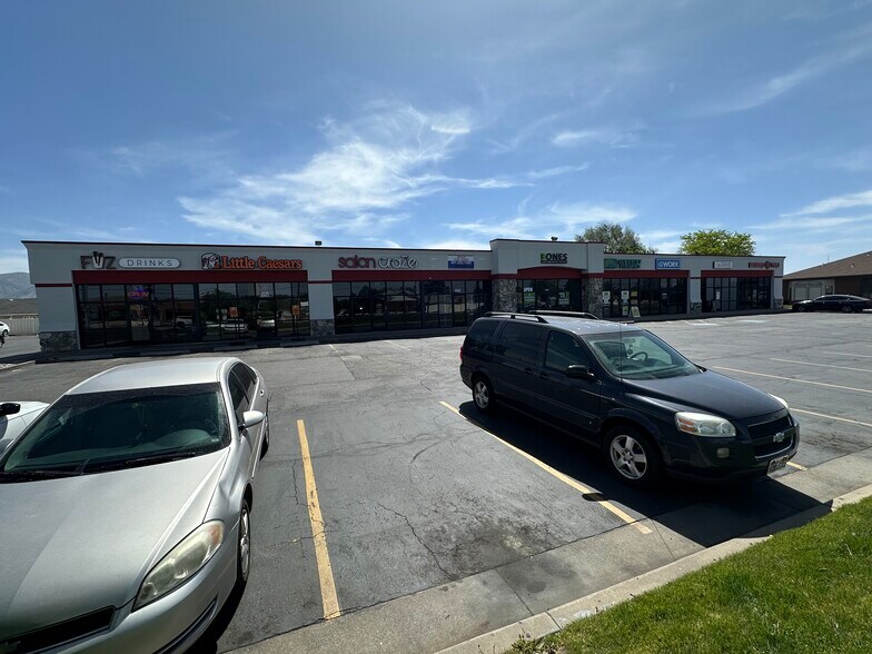 4860-4876 S 1900 W, Roy, UT à louer - Photo de l’immeuble – Image 2 sur 5