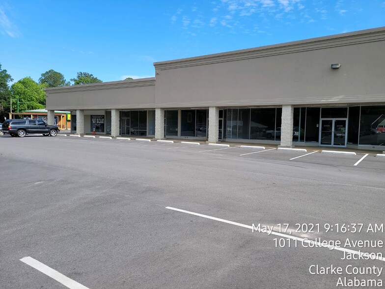 1011 College Ave, Jackson, AL à louer - Photo principale – Image 1 sur 4