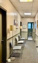 11 S Fullerton Ave, Montclair, NJ à louer Hall d’entrée– Image 2 sur 7