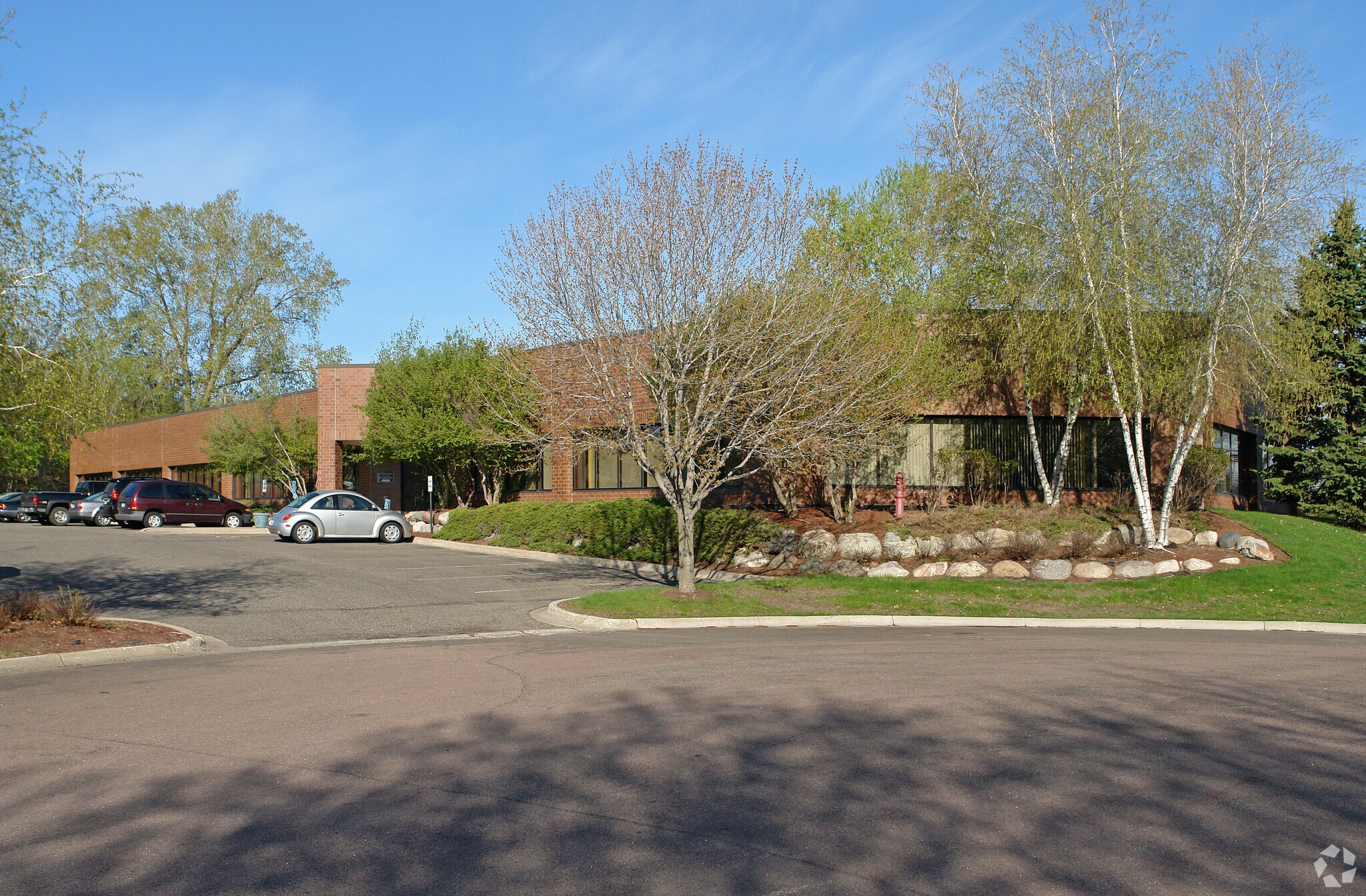 4505 White Bear Pky, White Bear Lake, MN à louer Photo principale– Image 1 sur 13