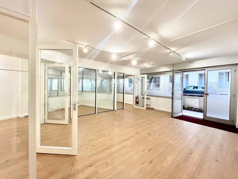 Bureau dans Paris à louer - Photo de l’immeuble – Image 1 sur 7