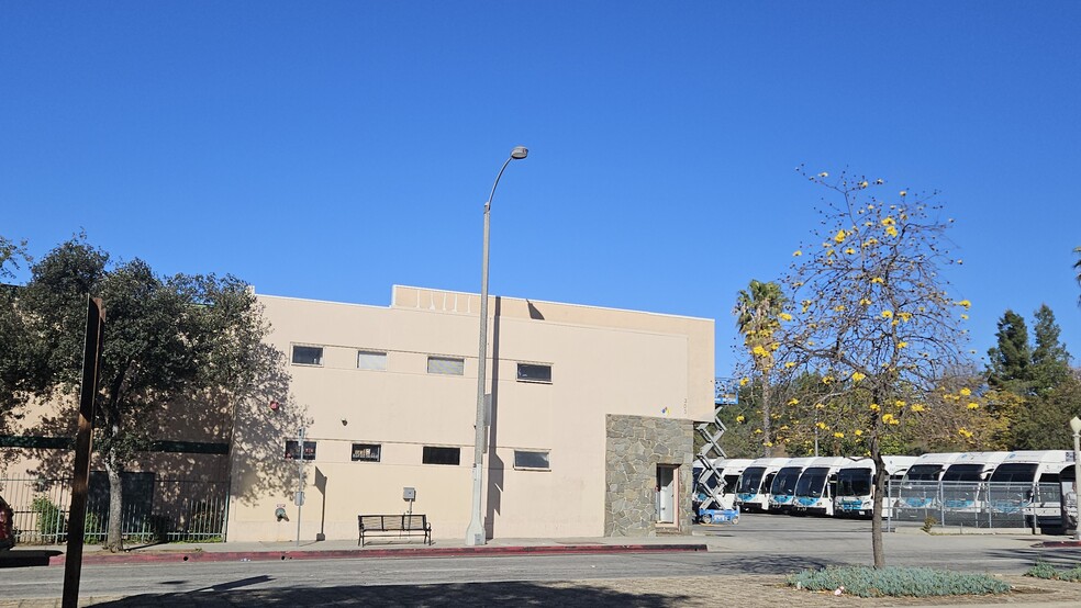303 N Allen Ave, Pasadena, CA à vendre - Photo principale – Image 1 sur 5