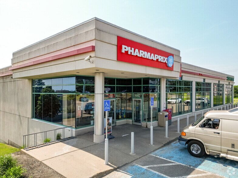 1440 Boul Louis-XIV, Québec, QC à louer - Photo principale – Image 1 sur 3