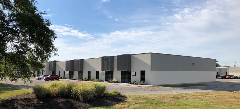 5315-5365 W Minnesota St, Indianapolis, IN à louer - Photo de l’immeuble – Image 1 sur 1