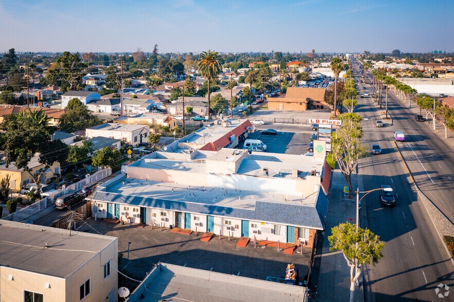 605 N Long Beach Blvd, Compton, CA à vendre - Photo de l’immeuble – Image 2 sur 4