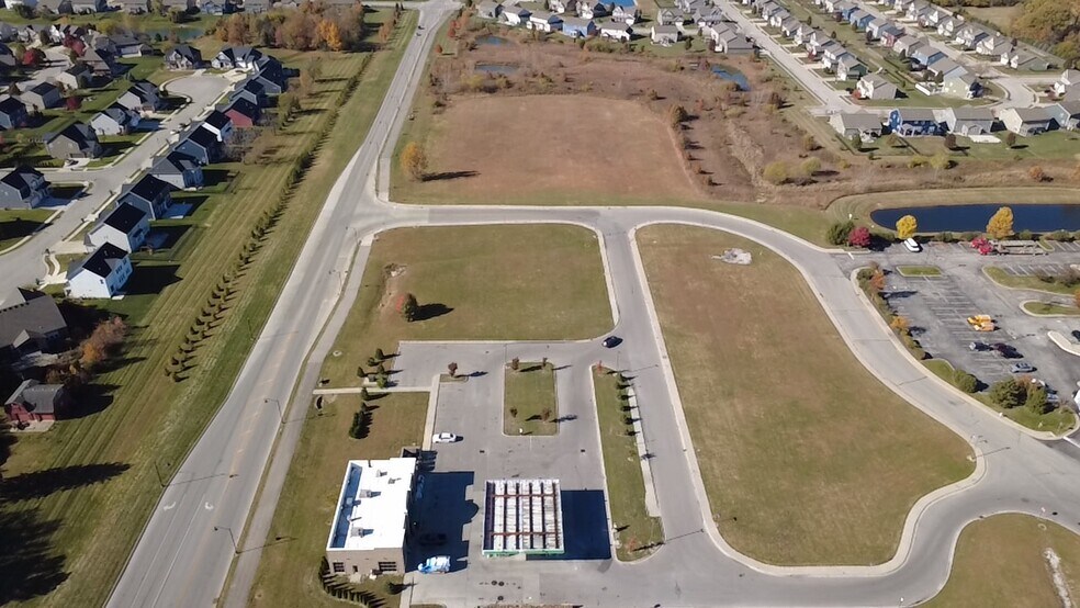 7963 Paul Ave, Brownsburg, IN à vendre - Photo de l’immeuble – Image 2 sur 10