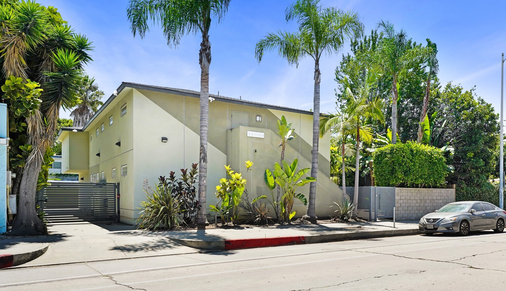 12044 W Washington Blvd, Los Angeles, CA à vendre Photo de l’immeuble– Image 1 sur 8