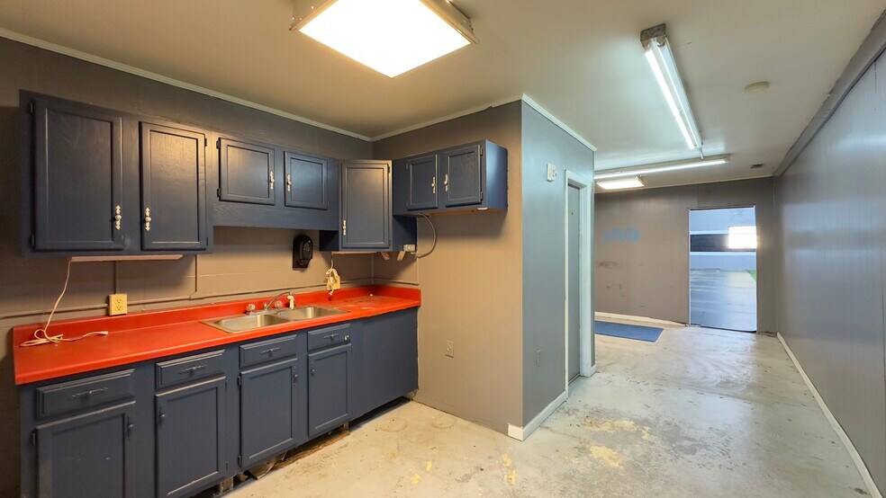 6933-6937 Oporto Madrid Blvd S, Birmingham, AL à louer - Photo de l’immeuble – Image 3 sur 8