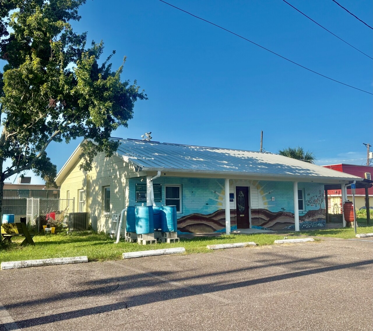 5521 Hanley Rd, Tampa, FL à vendre Photo de l’immeuble– Image 1 sur 5