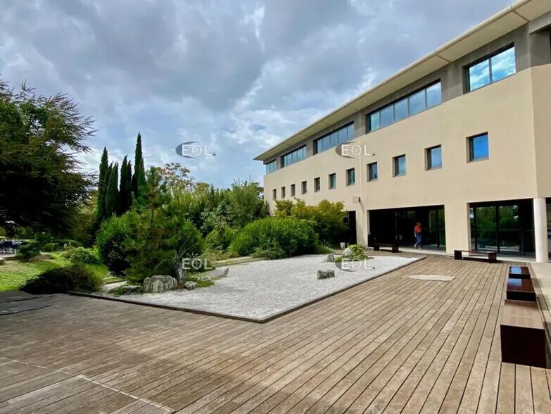 Bureau dans Marseille à louer - Photo de l’immeuble – Image 2 sur 7