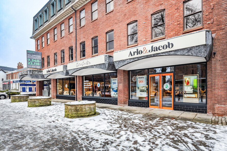 Alderley Rd, Wilmslow à louer - Photo de l’immeuble – Image 3 sur 5