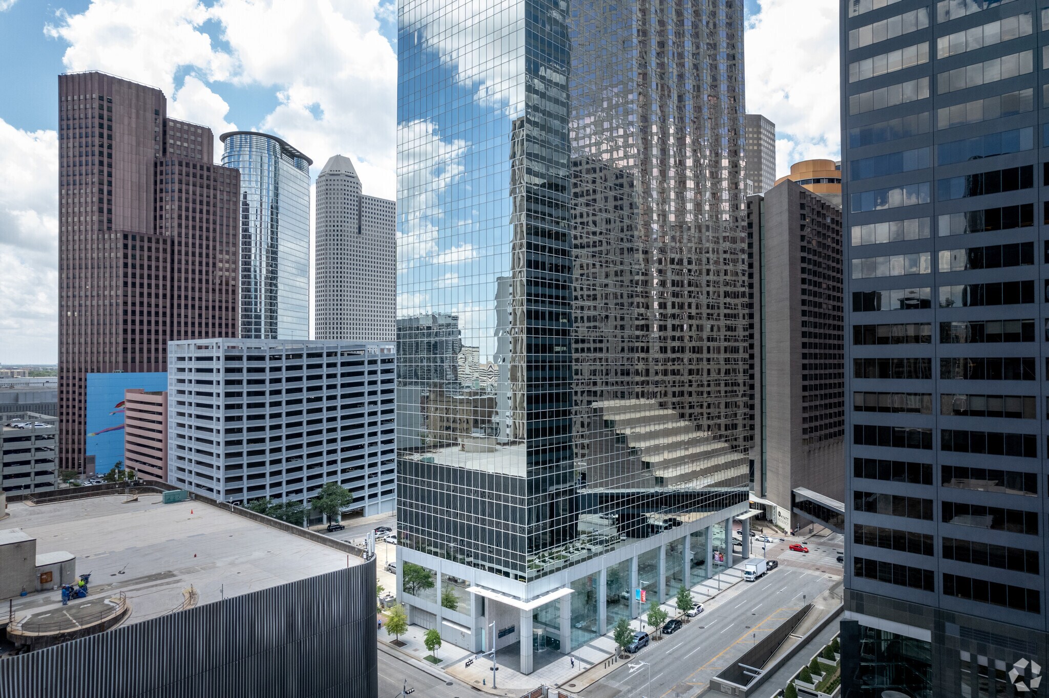 1201 Louisiana St, Houston, TX à louer Photo principale– Image 1 sur 4