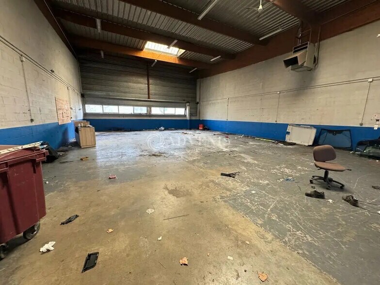 Local d’activités dans Torcy à louer - Photo intérieure – Image 1 sur 5