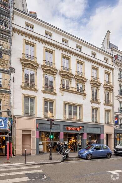 16 Rue Du Faubourg Montmartre, Paris à louer - Photo de l’immeuble – Image 3 sur 3