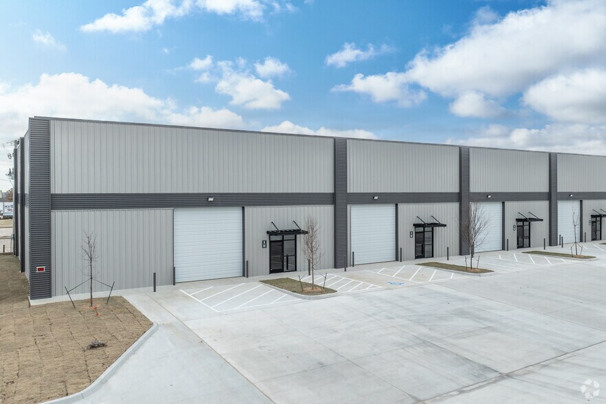 6240 E 15th St, Tulsa, OK à vendre - Photo de l’immeuble – Image 3 sur 5