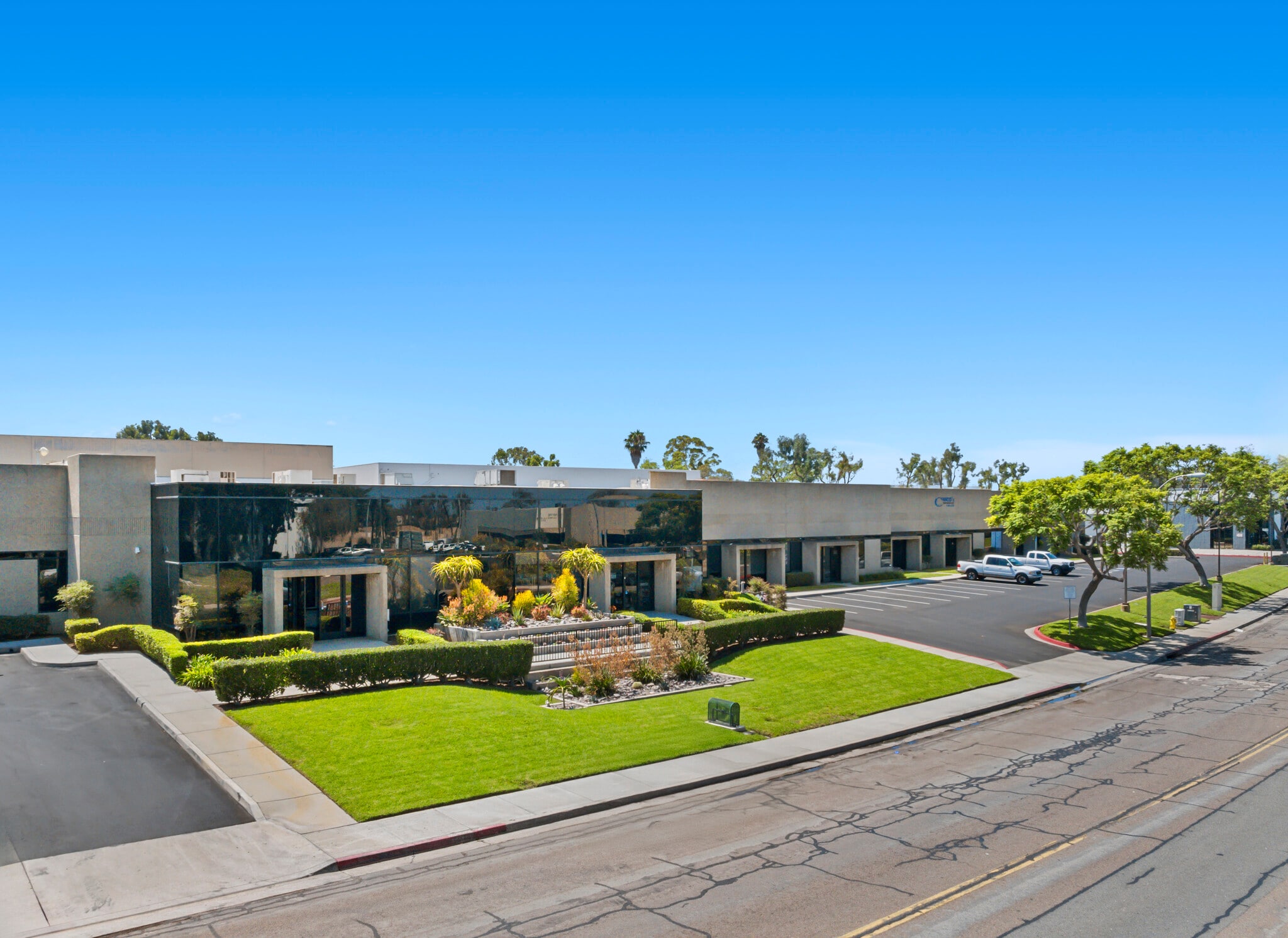 8451 Miralani Dr, San Diego, CA à louer Photo intérieure– Image 1 sur 5
