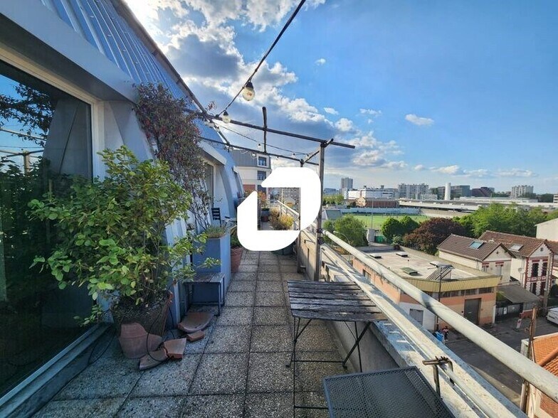 Bureau dans Saint-Ouen-sur-Seine à louer - Photo de l’immeuble – Image 3 sur 10