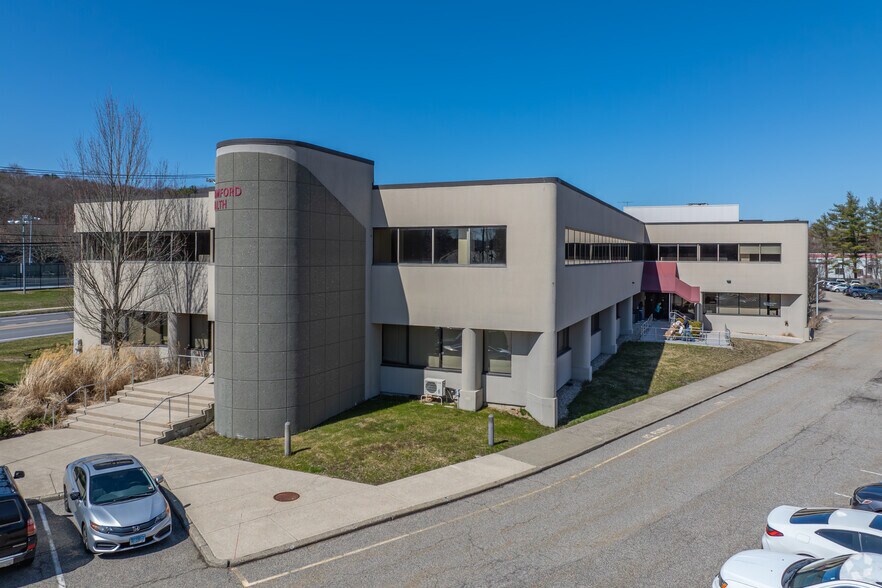 372 Danbury Rd, Wilton, CT à louer - Photo principale – Image 1 sur 6