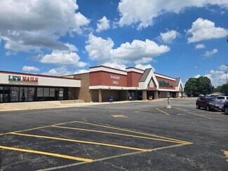 Plus de détails pour 2000-2030 W Galena Ave, Freeport, IL - Local commercial à louer