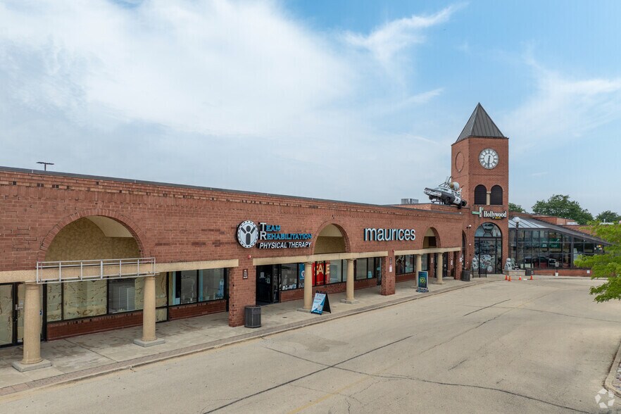 1001 W 75th St, Woodridge, IL à louer - Photo principale – Image 1 sur 5