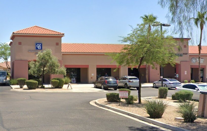 19509 N Sunrise Blvd, Surprise, AZ à louer - Photo de l’immeuble – Image 2 sur 7