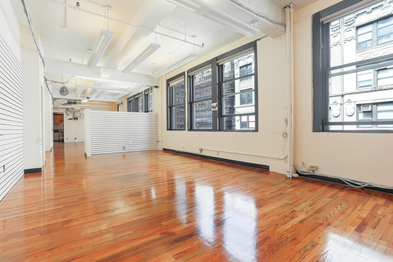 134 W 29th St, New York, NY 10001 - Lot 1201/3 - - Photo intérieure - Image 2 of 5