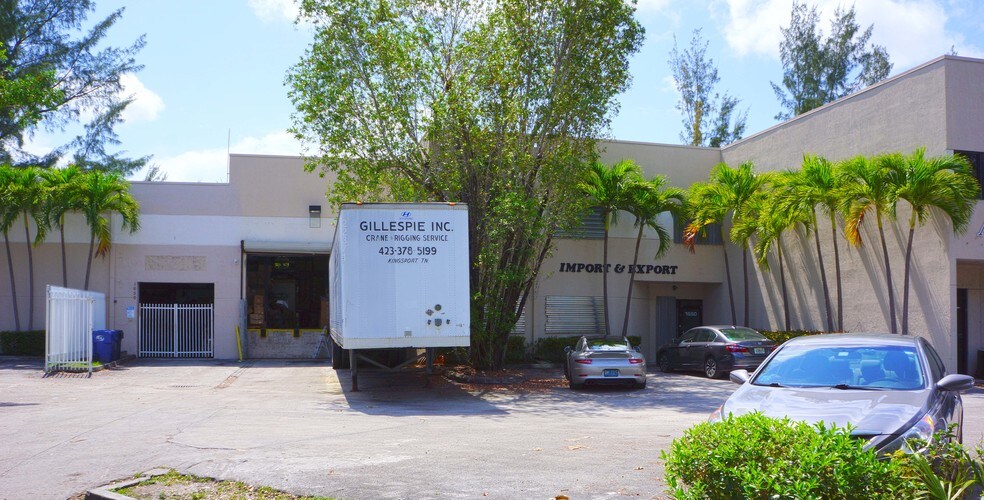 1650-1680 NW 95th Ave, Miami, FL à louer - Photo de l’immeuble – Image 3 sur 5