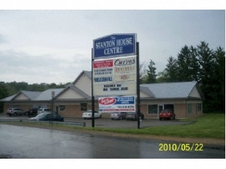 105 Water St, New Stanton, PA à louer Photo principale– Image 1 sur 6