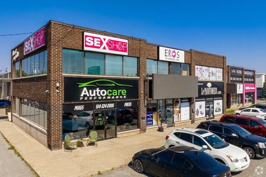 2045-2067 Nord Laval (A-440) W, Laval, QC à louer - Photo principale – Image 1 sur 6