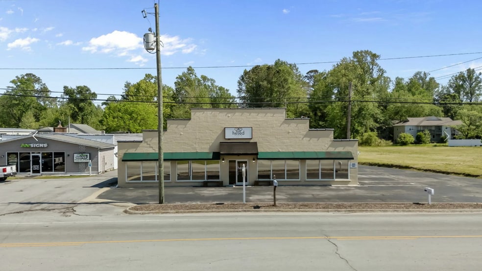 2619 Trent Rd, New Bern, NC à vendre - Photo principale – Image 1 sur 4