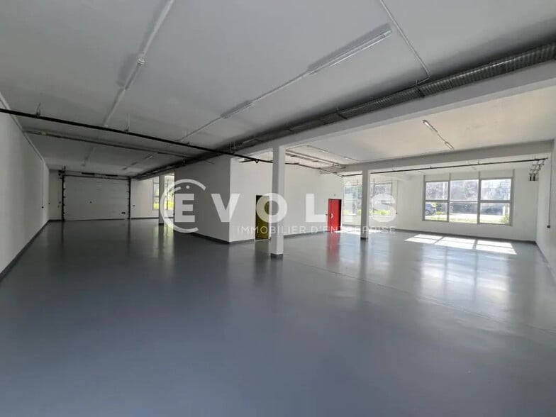 3-7 Avenue Des Frères Lumières, Villiers-sur-Marne à louer - Photo de l’immeuble – Image 2 sur 11