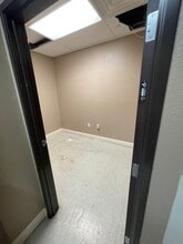 2101-2409 E Lake Mead Blvd, North Las Vegas, NV à louer Photo intérieure– Image 2 sur 10