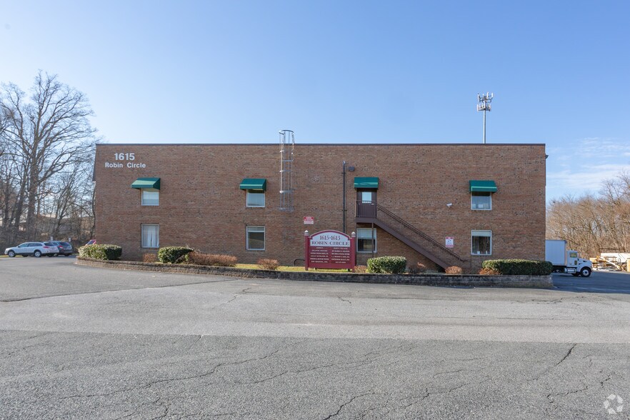 1615 Robin Cir, Forest Hill, MD à louer - Photo de l’immeuble – Image 3 sur 8