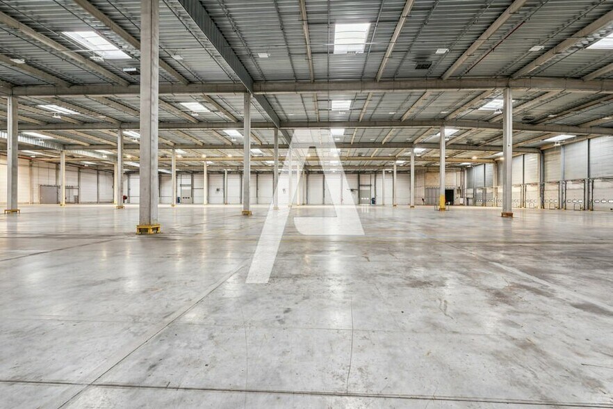 Industriel/Logistique dans Moissy-Cramayel à louer - Photo de l’immeuble – Image 3 sur 4