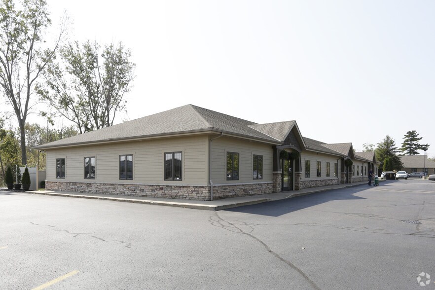364-386 Garden Ave, Holland, MI à vendre - Photo principale – Image 3 sur 8
