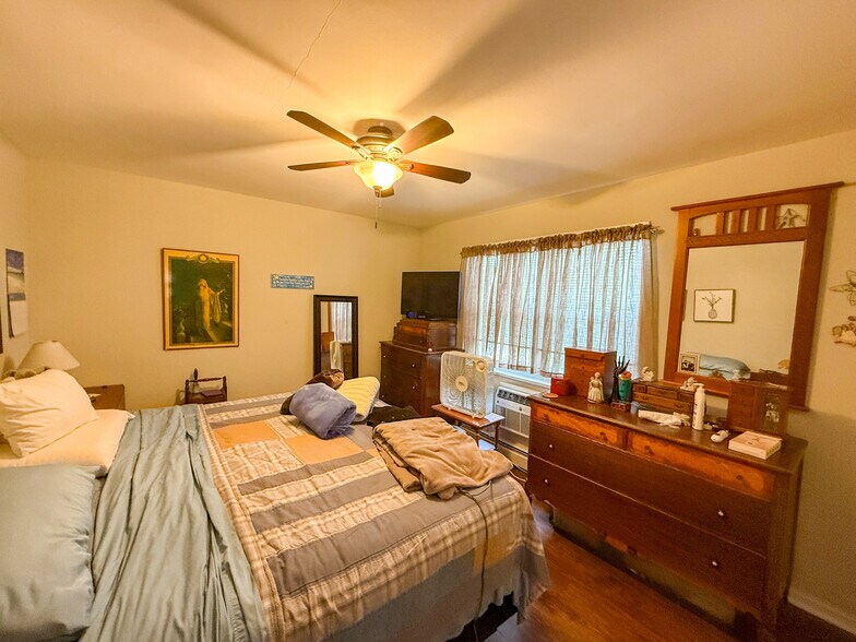 560-570 Princeton st, Des Plaines, IL à vendre - Photo de l’immeuble – Image 3 sur 8