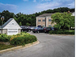 515 W North Shore Dr, Hartland, WI à louer - Photo de l’immeuble – Image 3 sur 5