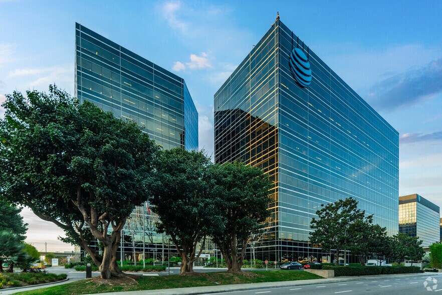 2250 E Imperial Hwy, El Segundo, CA à louer - Photo principale – Image 1 sur 3