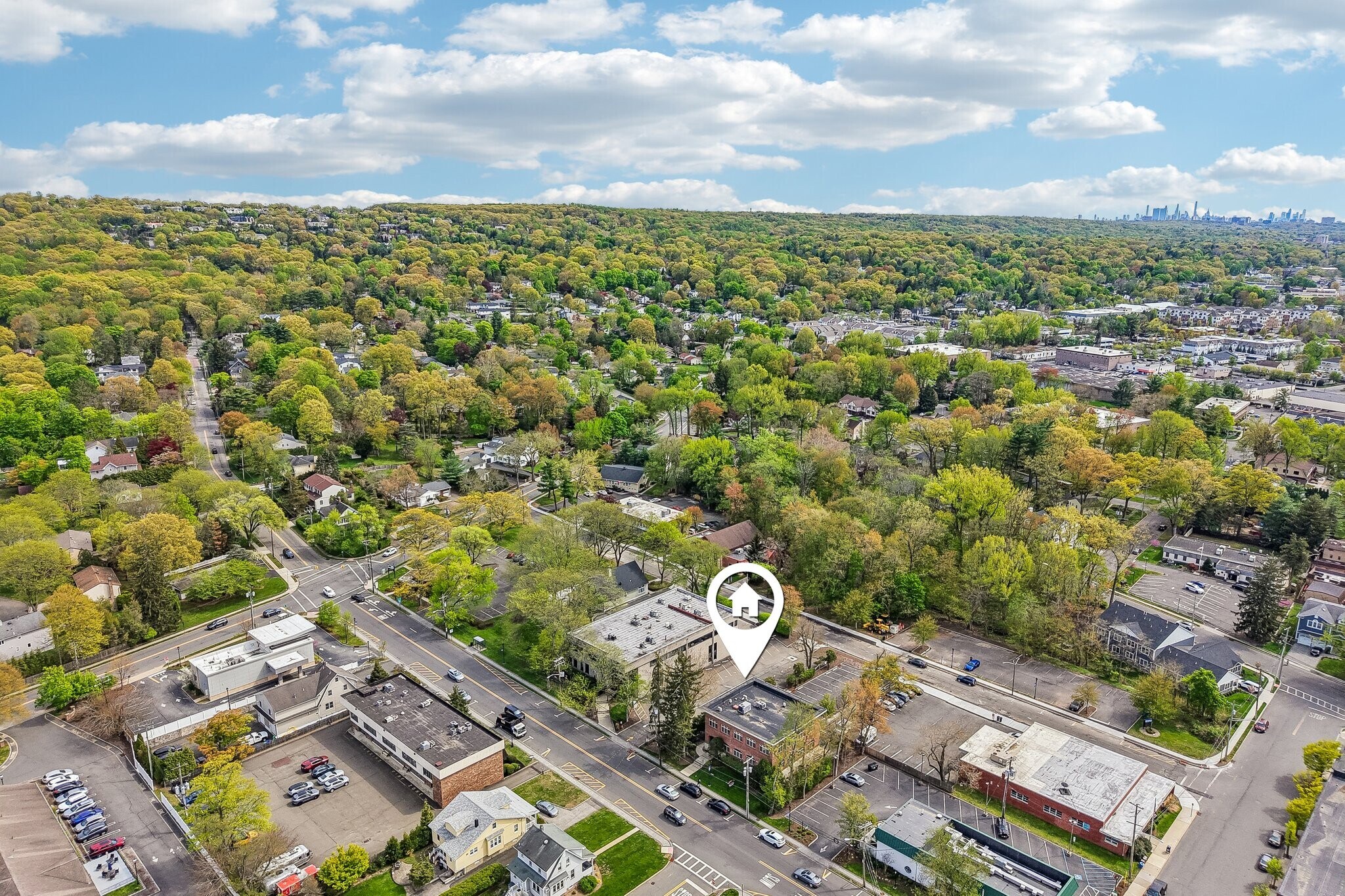 92 Union Ave, Cresskill, NJ à vendre Photo principale– Image 1 sur 47