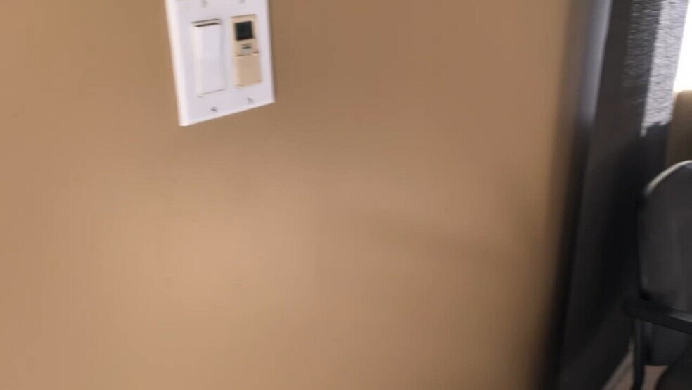 19665 Valley Blvd, Walnut, CA à vendre - Vidéo sur l’annonce professionnelle – Image 2 sur 15