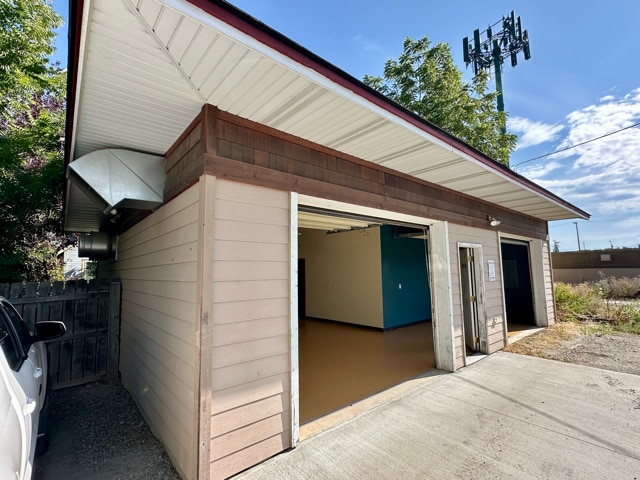 723 Pine St, Sandpoint, ID à louer - Photo de l’immeuble – Image 2 sur 15