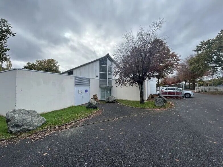 Local commercial dans Orvault à vendre - Photo de l’immeuble – Image 1 sur 14