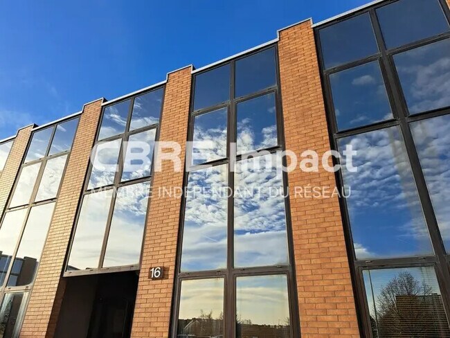 Plus de détails pour 16 E Rue Du Cap Vert, Quetigny - Bureau à louer