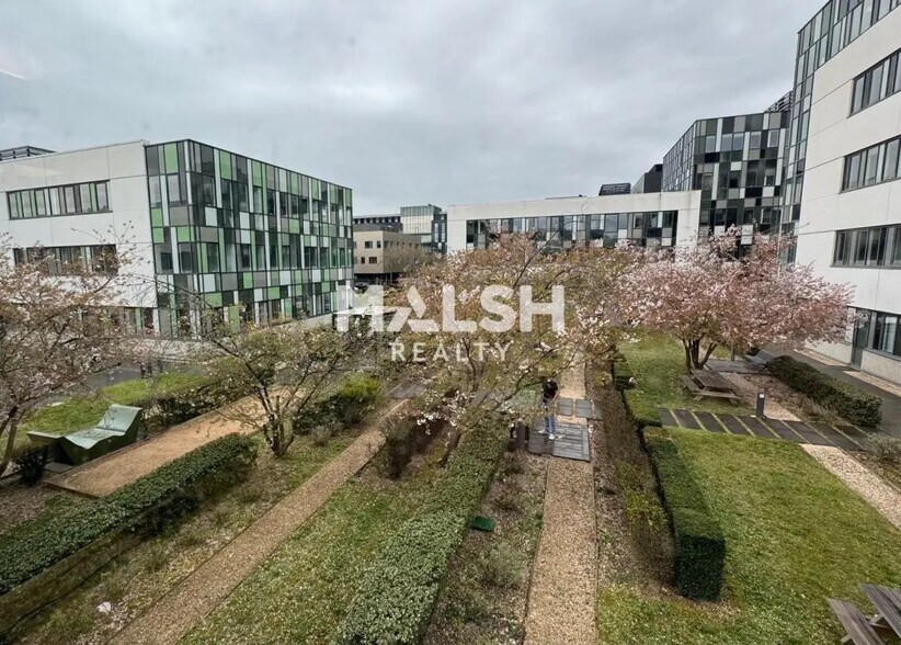 Bureau dans Lyon à vendre - Photo de l’immeuble – Image 1 sur 9
