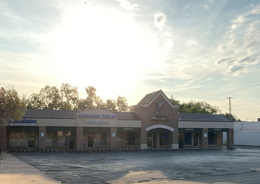 7913-7933 N May Ave, Oklahoma City, OK à louer - Photo principale – Image 2 sur 4