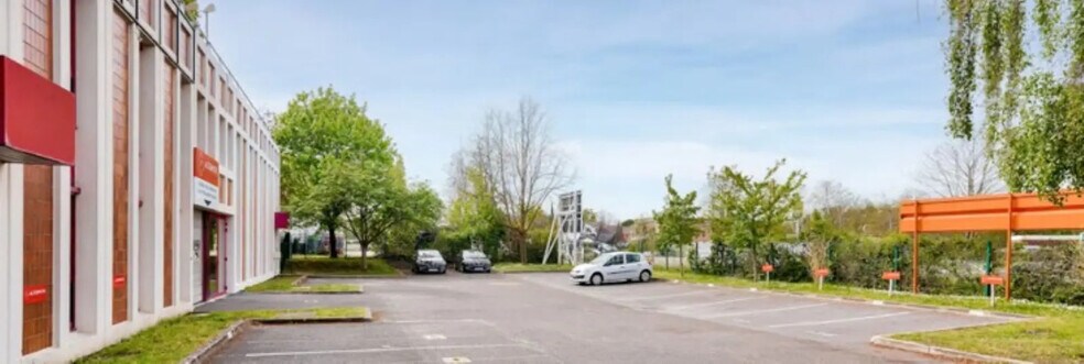 4 Avenue Du Gros Chene, Éragny à louer - Photo de l’immeuble – Image 1 sur 19