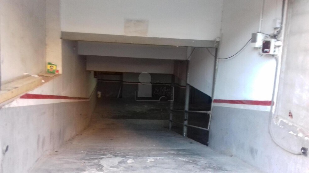 Immeuble residentiel dans L'Hospitalet de Llobregat, Barcelona à vendre - Photo de l’immeuble – Image 3 sur 3