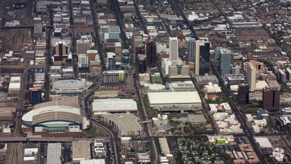 250 N 7th Ave, Phoenix, AZ à vendre - Vidéo aérienne – Image 2 sur 21