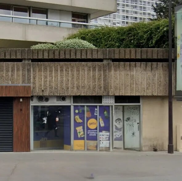 Local commercial dans Paris à vendre - Photo de l’immeuble – Image 1 sur 1